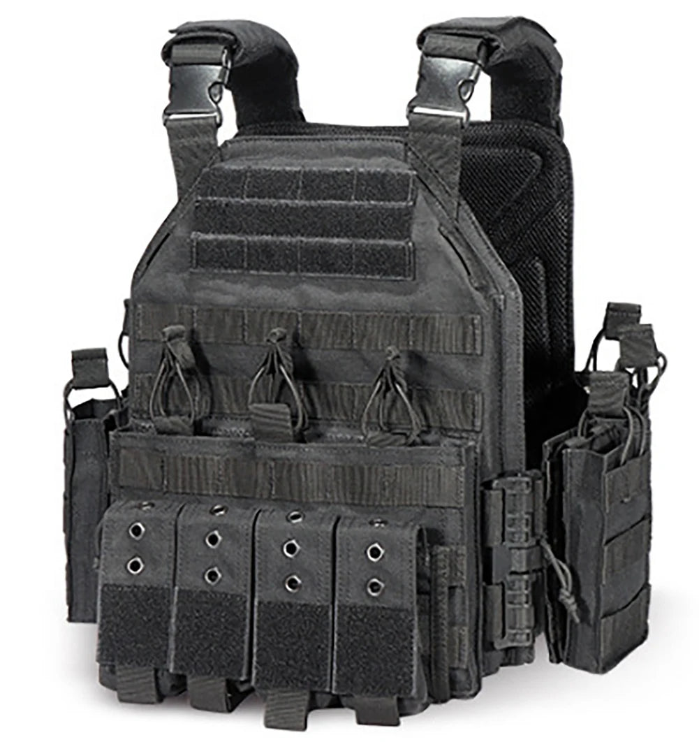 Gilet Molle à dégagement rapide Possiden Defense avec pochette pour chargeur et ceinture.